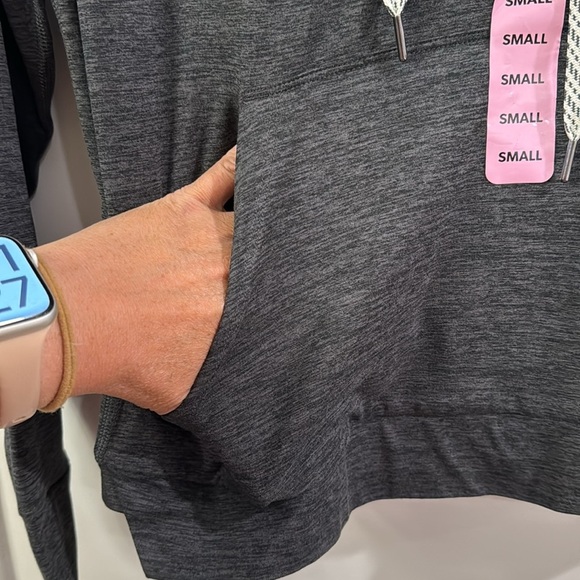 Members Mark Favorite Soft Women Hoodie with front pocket size S NWT - Picture 3 of 5